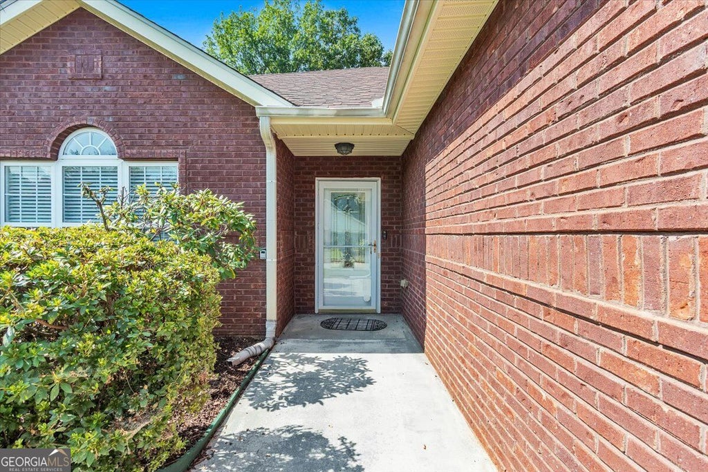 Photo of 3452 Salem Cove Trail SE, Conyers, GA 30013 (MLS # 10838820)
