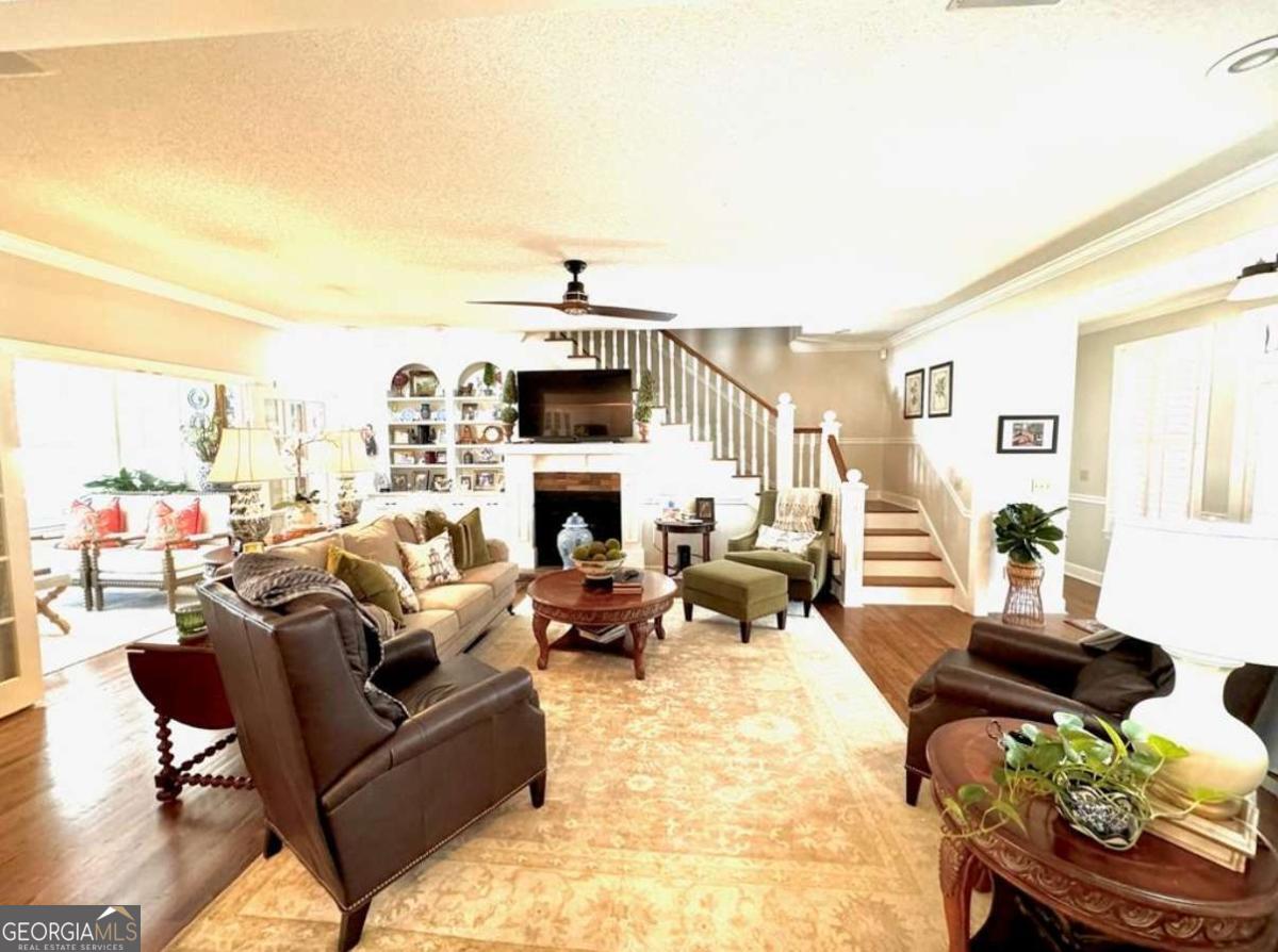 11 Ridgewood DR