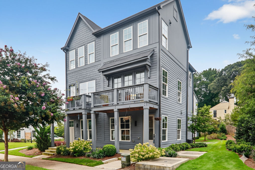 Atlanta, Georgia 30307, United States, 3 Bedrooms Bedrooms, ,4 BathroomsBathrooms,Residential,Active,214628