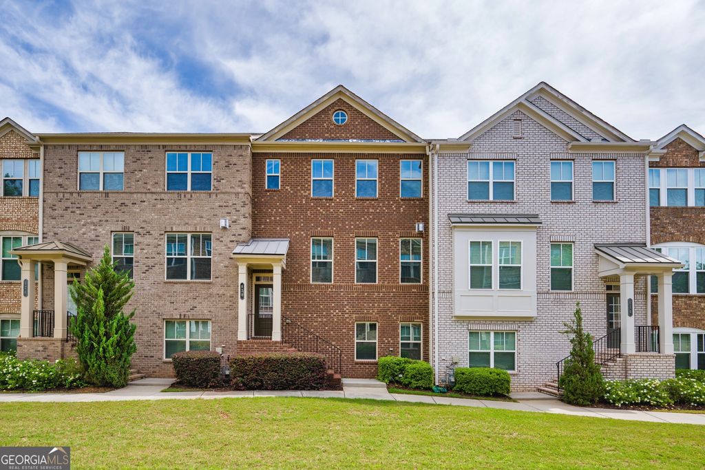 Photo of 620 Sunset Park Drive, Suwanee, GA 30024 (MLS # 10774634)