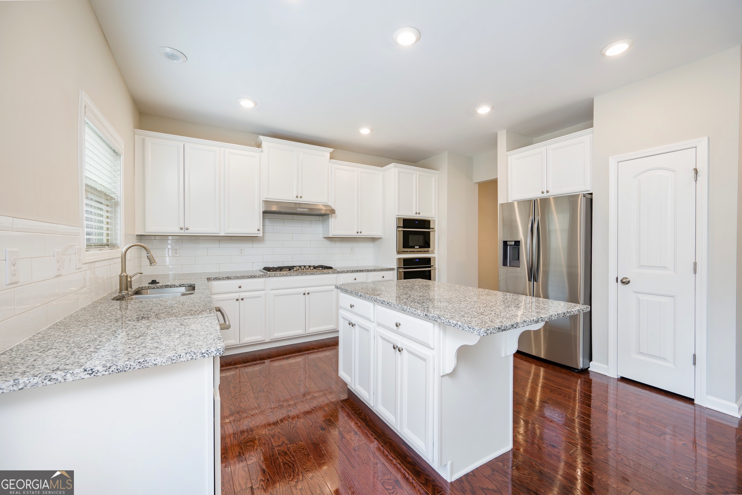 Photo 1 of 29 — 620 Sunset Park DR, Suwanee, GA 30024