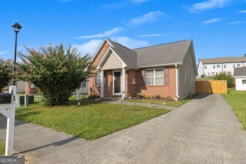 Photo of 11 Pointe Way, Cartersville, GA 30120 (MLS # 10608360)