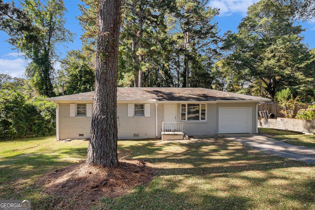 Photo of 3866 Cedar Drive SW, Marietta, GA 30008 (MLS # 10677701)