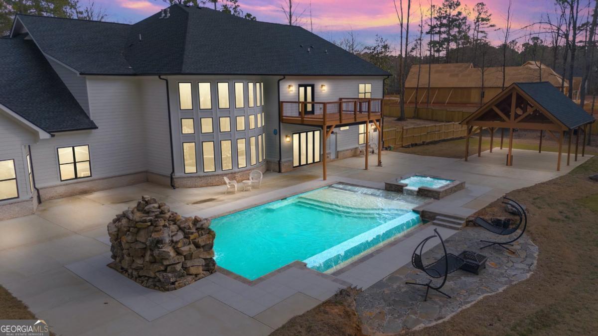 2634 Greenes LN