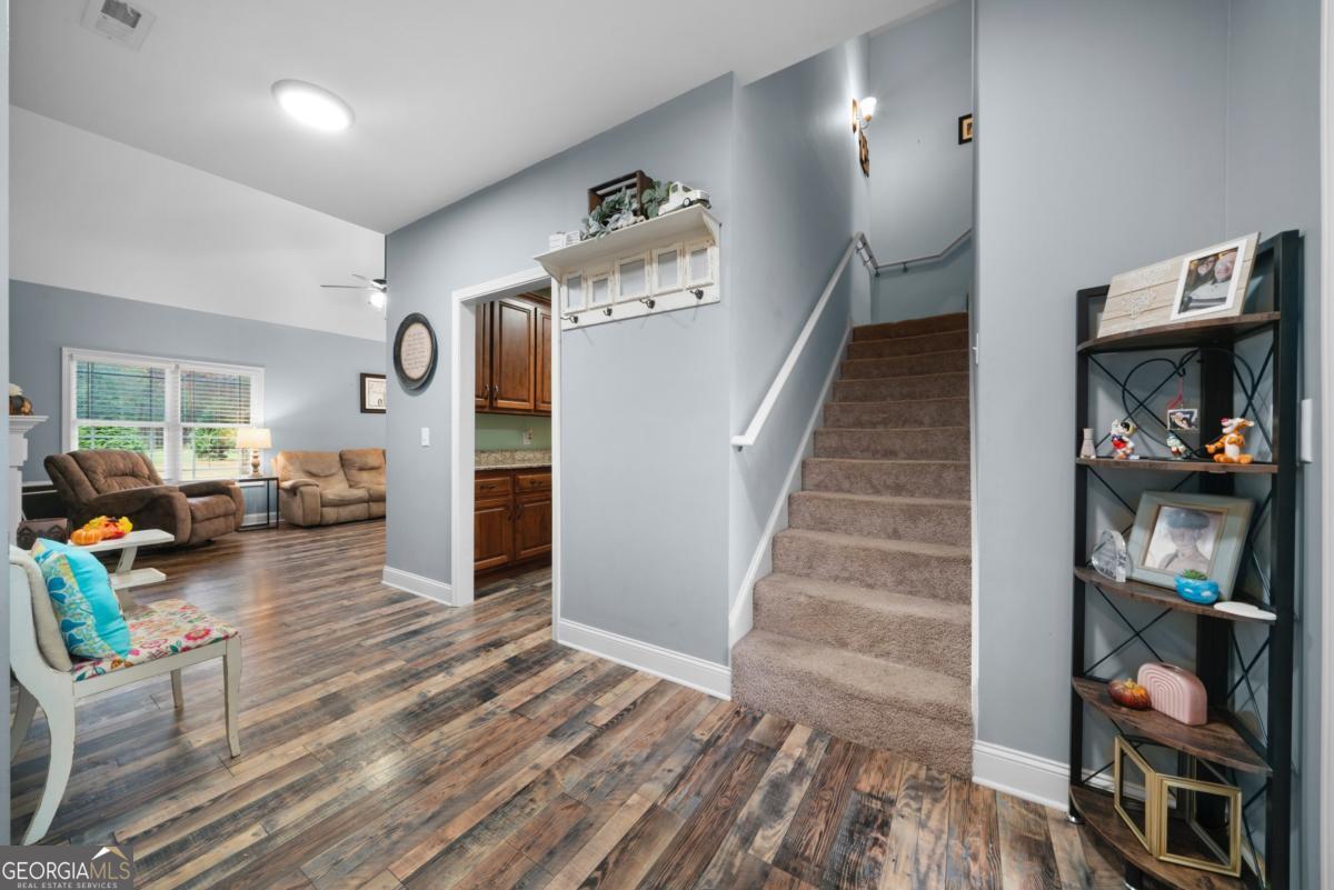 50 Round Rock CIR NE