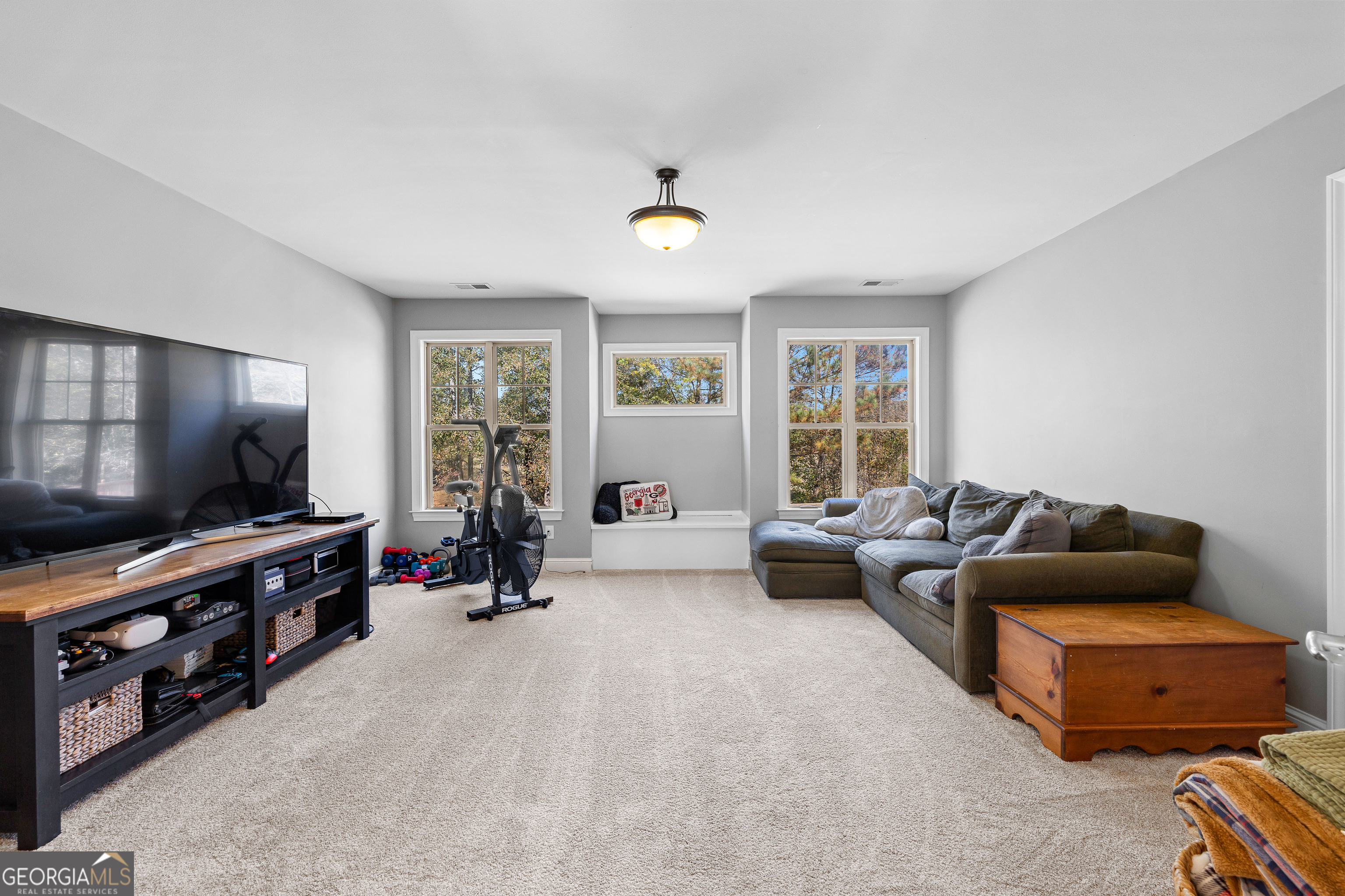 Fayetteville, Georgia 30215, United States, 6 Bedrooms Bedrooms, ,5 BathroomsBathrooms,Residential,Active,242319