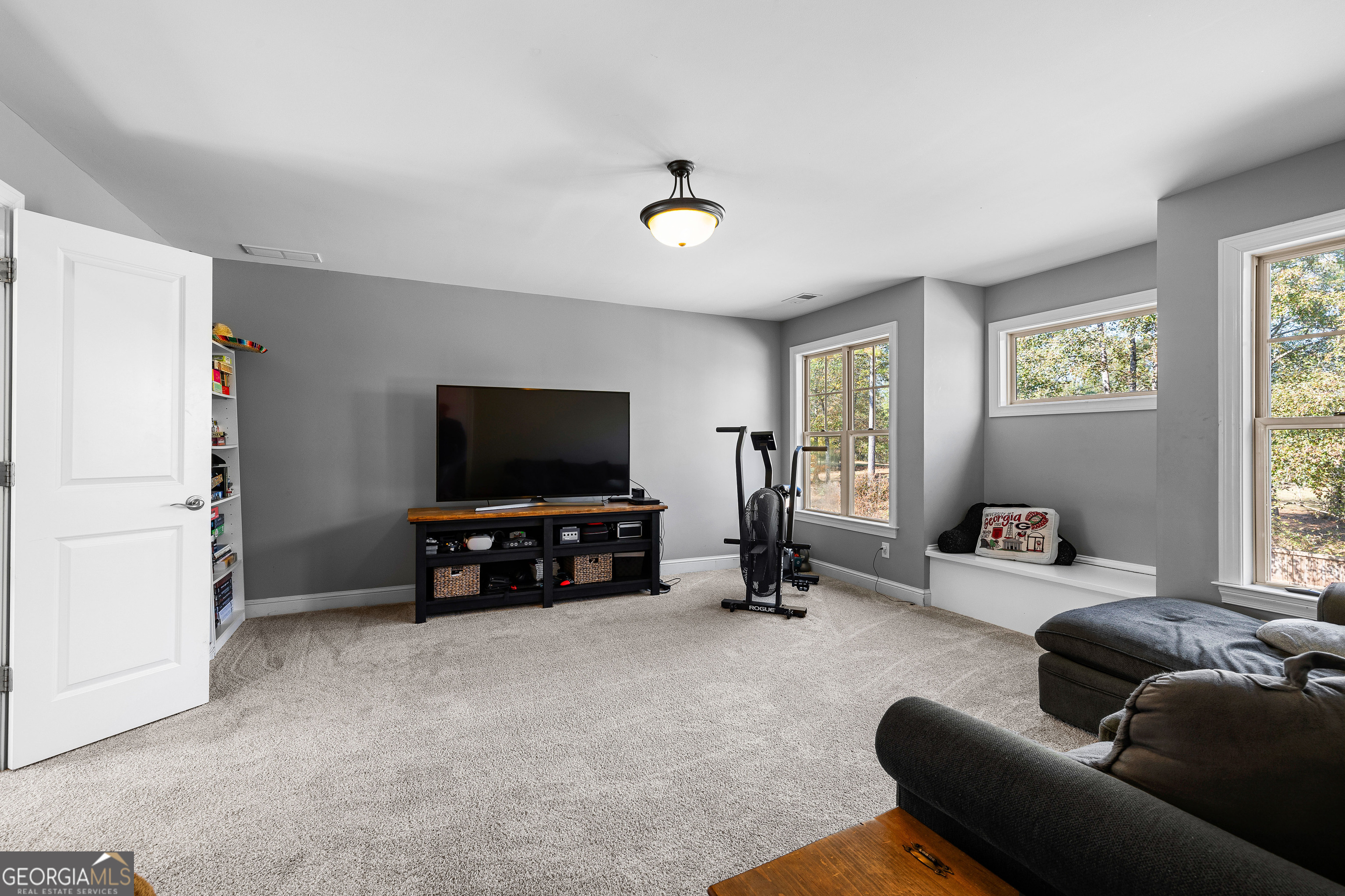 Fayetteville, Georgia 30215, United States, 6 Bedrooms Bedrooms, ,5 BathroomsBathrooms,Residential,Active,242319