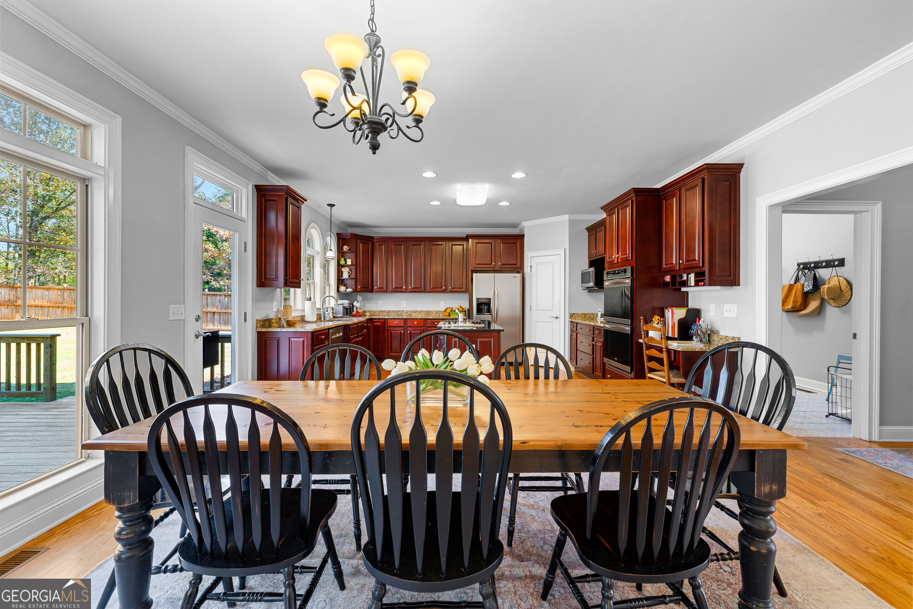 Fayetteville, Georgia 30215, United States, 6 Bedrooms Bedrooms, ,5 BathroomsBathrooms,Residential,Active,242319