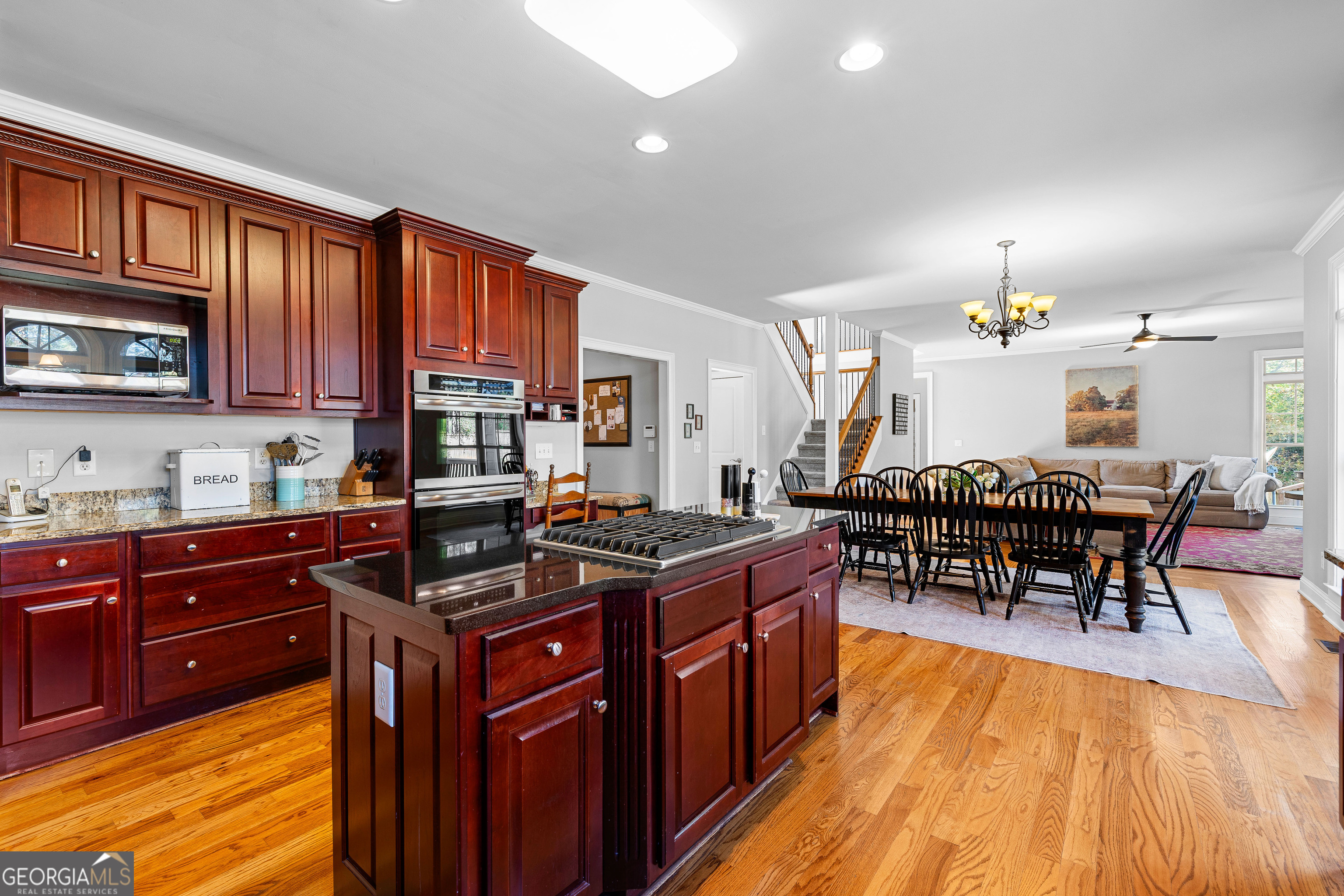 Fayetteville, Georgia 30215, United States, 6 Bedrooms Bedrooms, ,5 BathroomsBathrooms,Residential,Active,242319