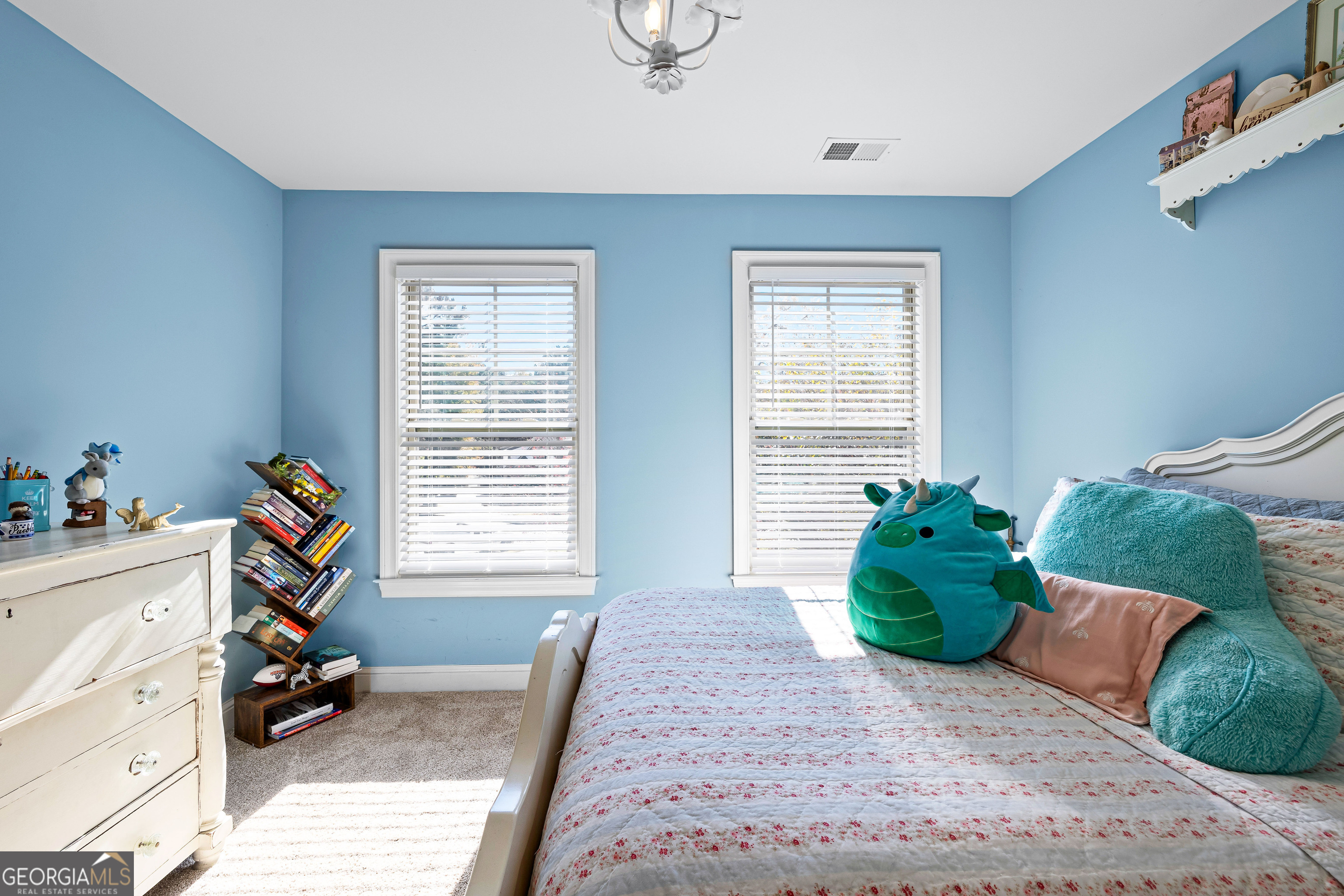 Fayetteville, Georgia 30215, United States, 6 Bedrooms Bedrooms, ,5 BathroomsBathrooms,Residential,Active,242319