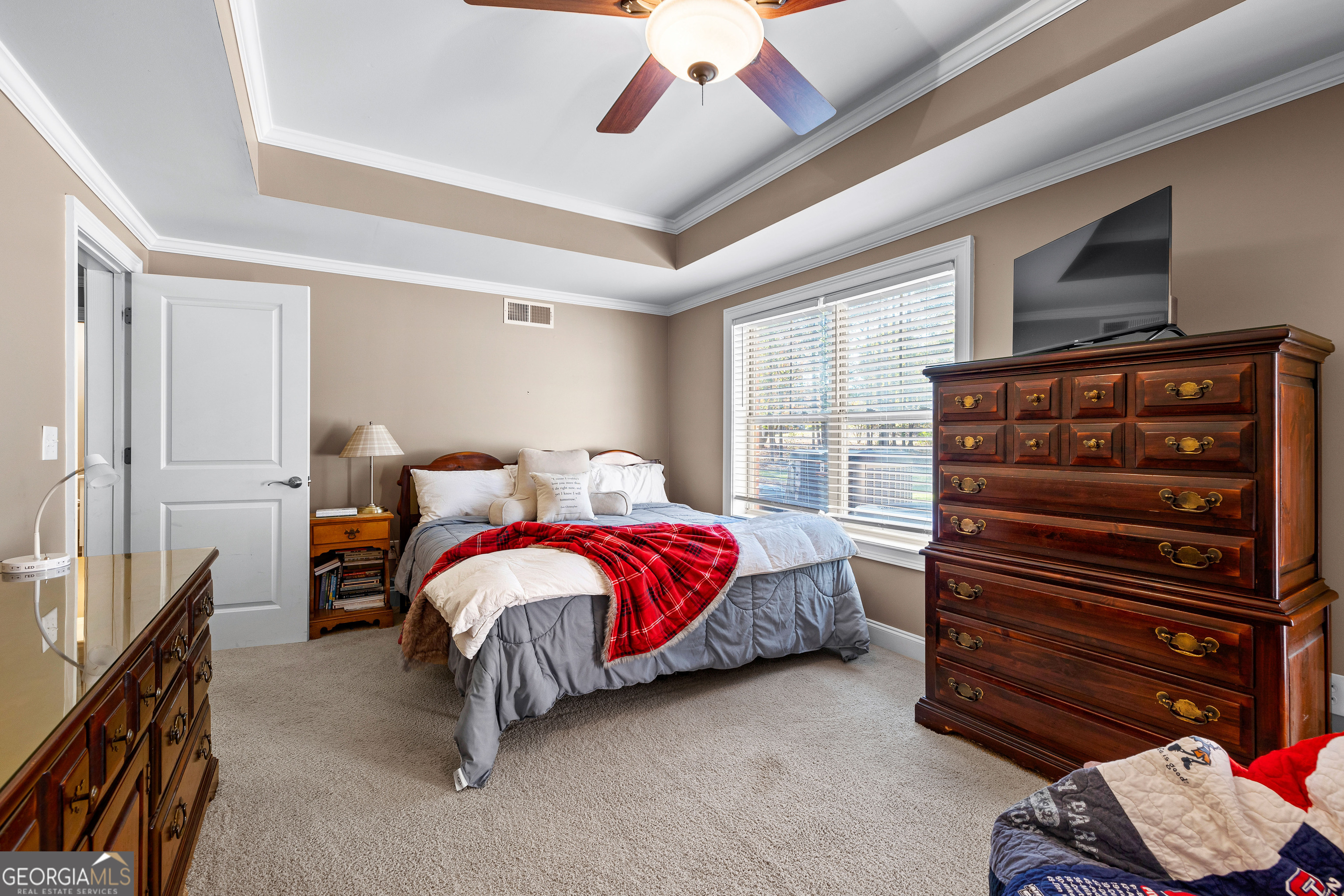 Fayetteville, Georgia 30215, United States, 6 Bedrooms Bedrooms, ,5 BathroomsBathrooms,Residential,Active,242319