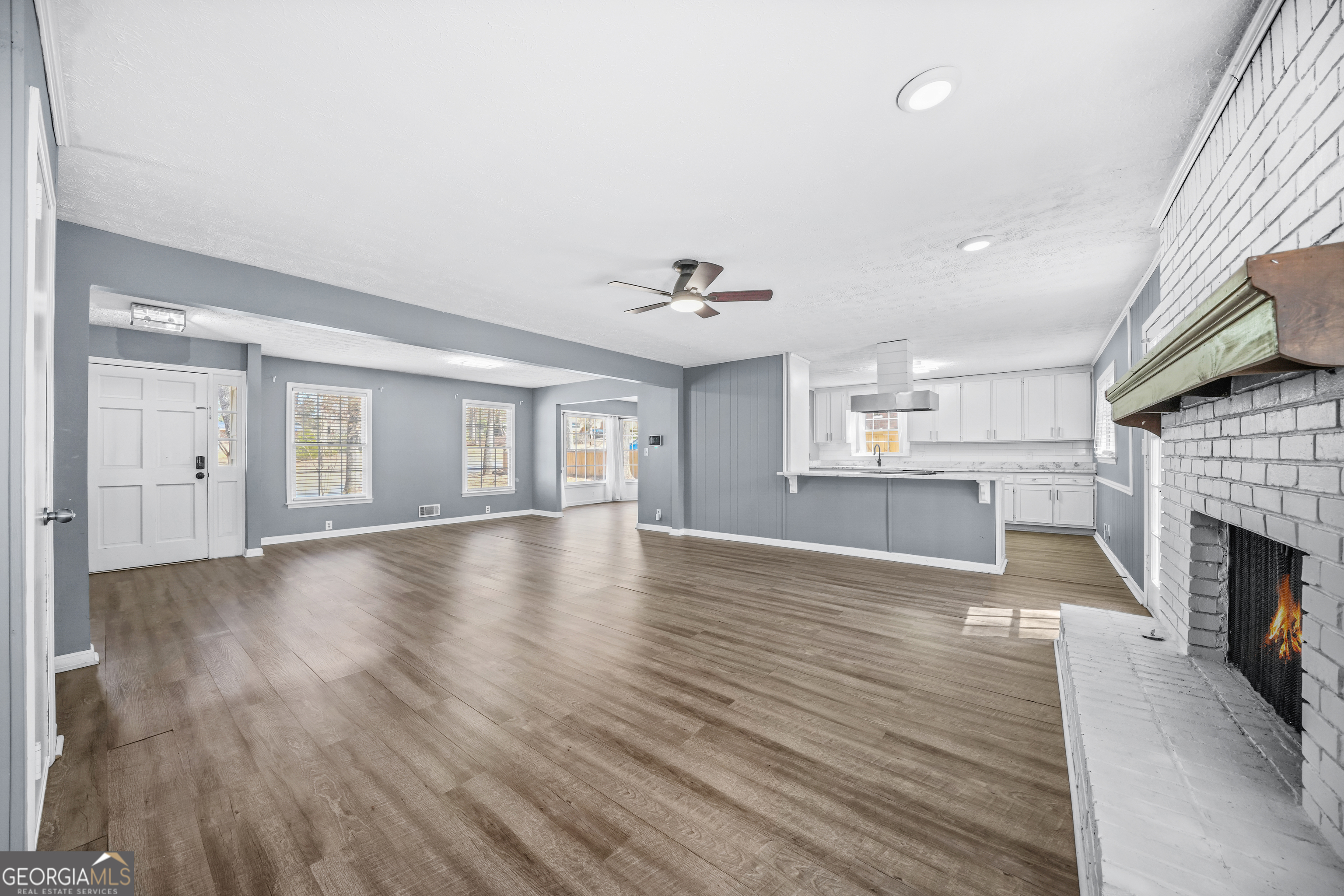 2511 Due West CIR NW