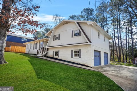 Photo of 2511 Due West Circle NW, Kennesaw, GA 30152 (MLS # 10658778)