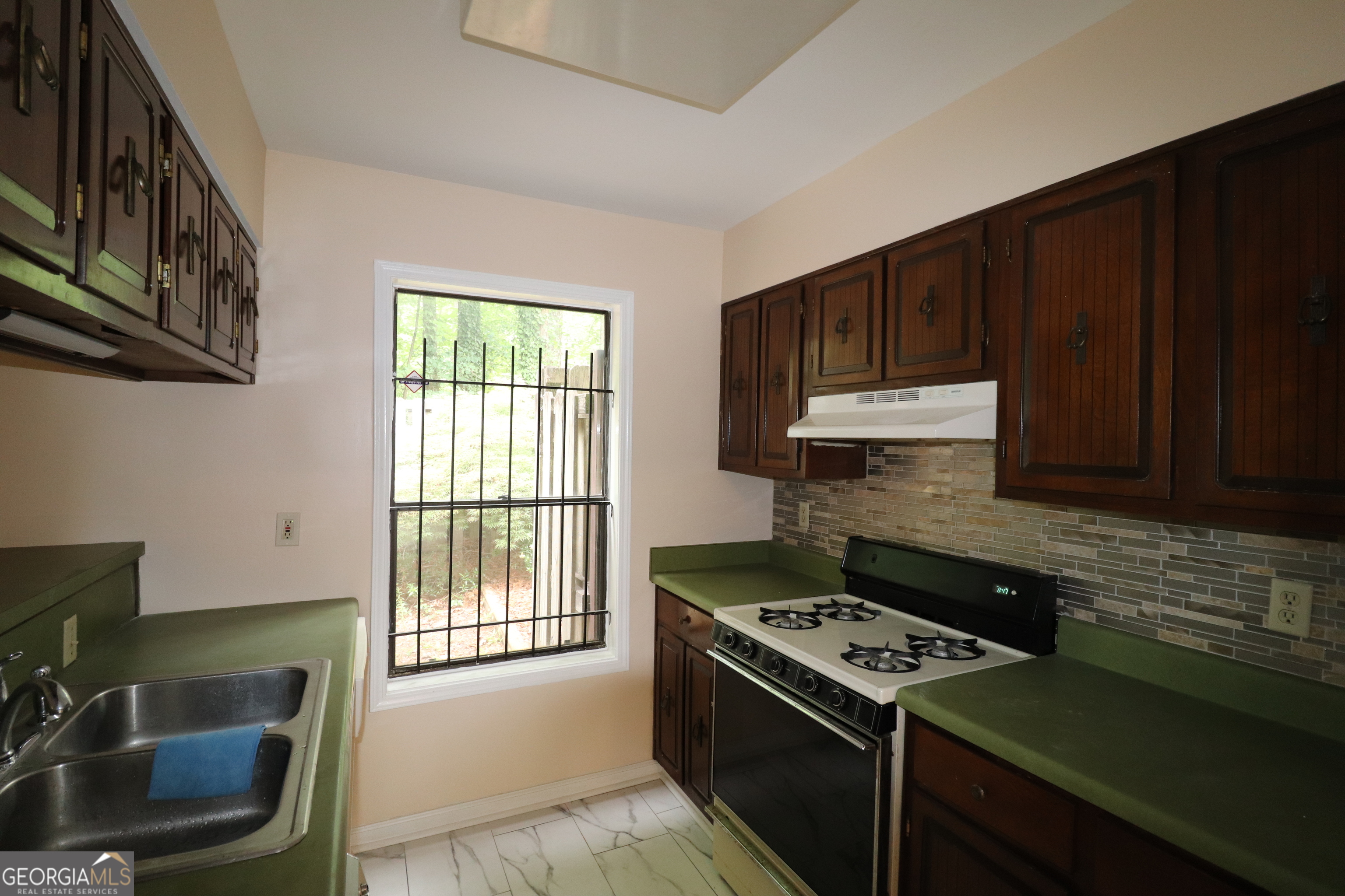 6144 Bakers Ferry RD SW 5650