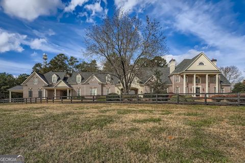 12620 Old Surrey PL Roswell GA 30075