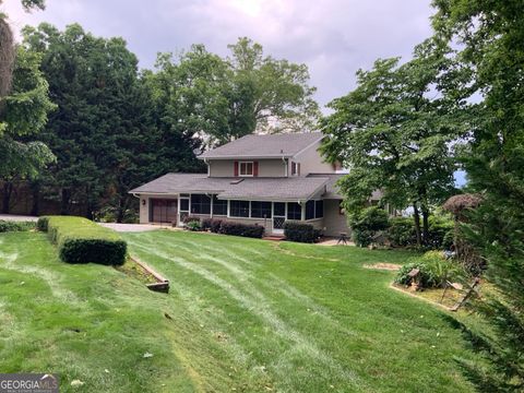 A home in Hiawassee