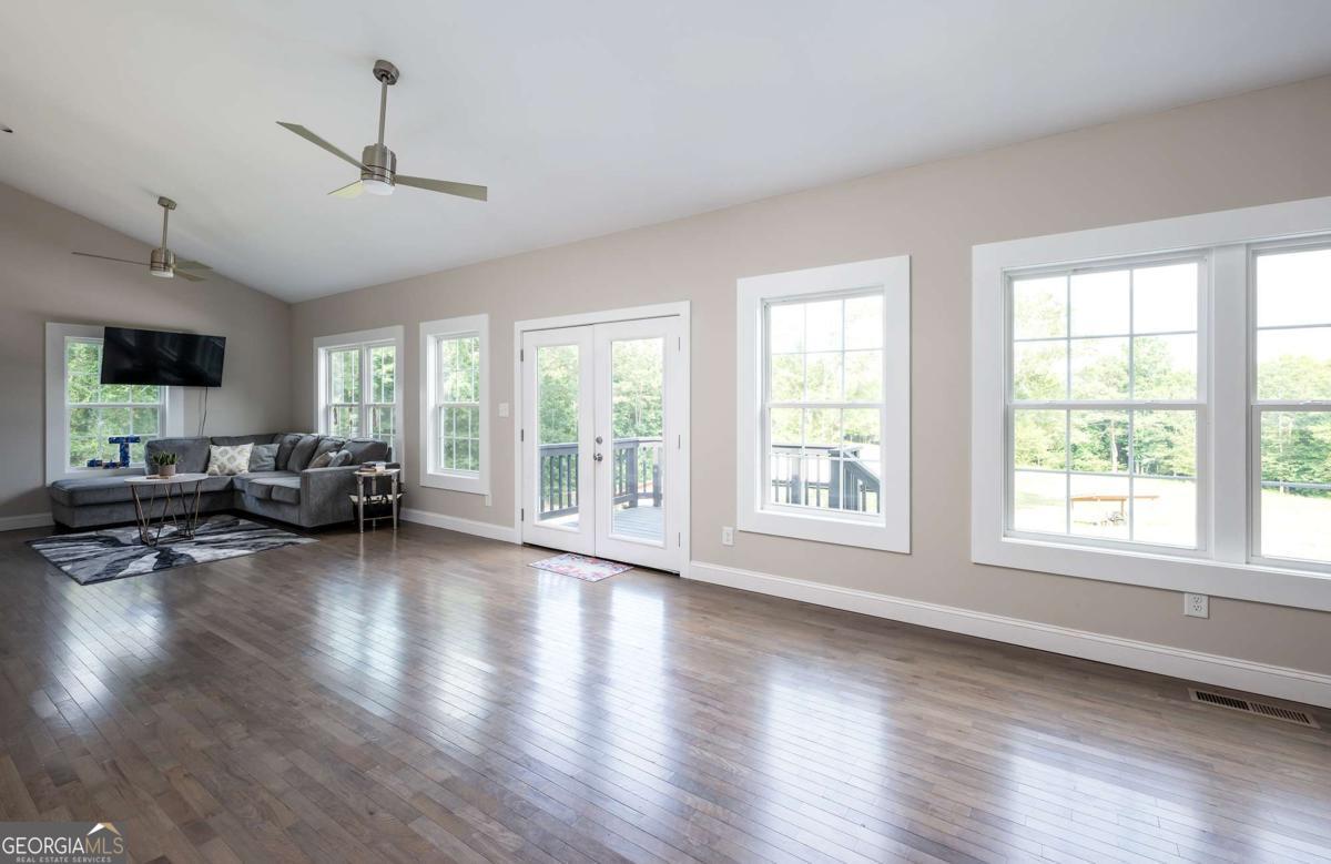 Hull, Georgia 30646, United States, 5 Bedrooms Bedrooms, ,5 BathroomsBathrooms,Residential,Active,139983