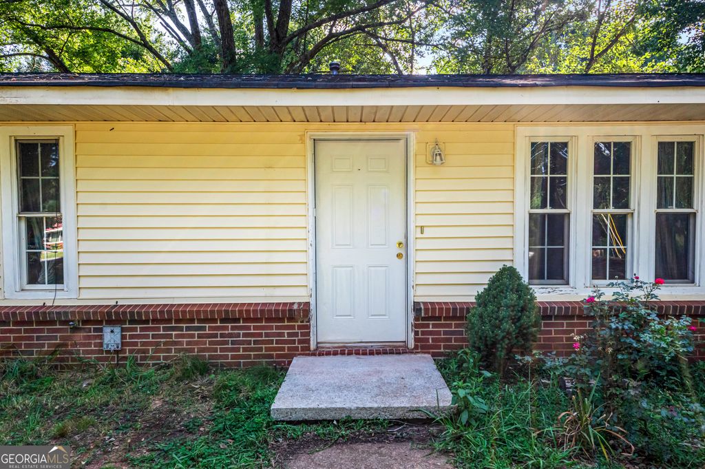 Photo of 156 Crestwood Drive, Toccoa, GA 30577 (MLS # 10801675)