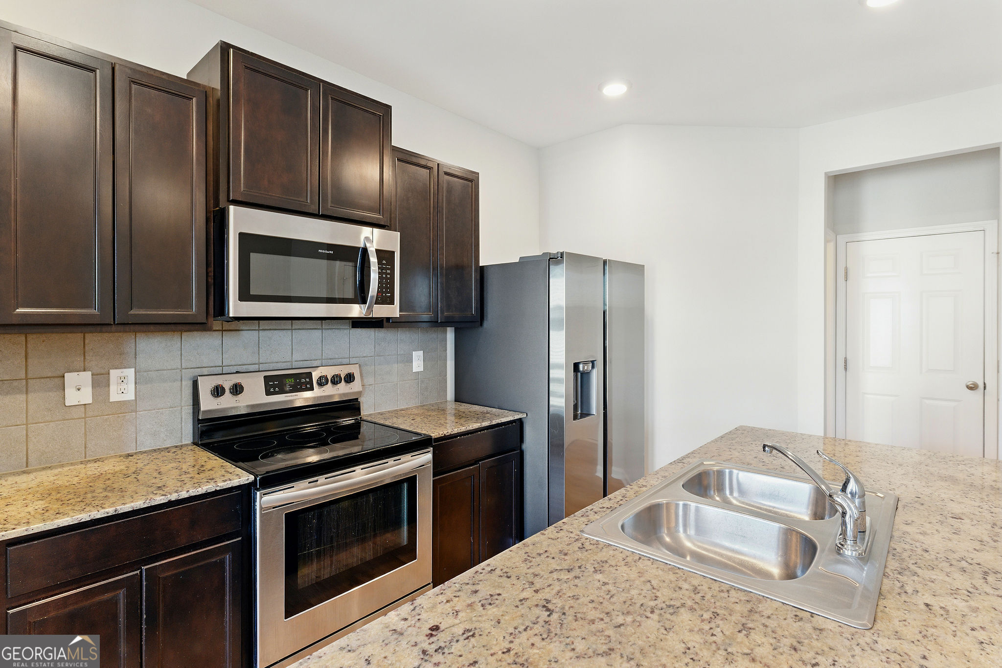 5634 Union Pointe DR