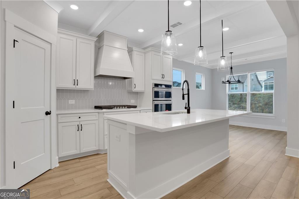 1829 Coffee LN