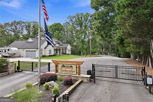 6121 TIMBERIDGE DR, GAINESVILLE, GA 30506 - Image a8f5204dd0df08d14f50d8fccdaa43f0/4059792816