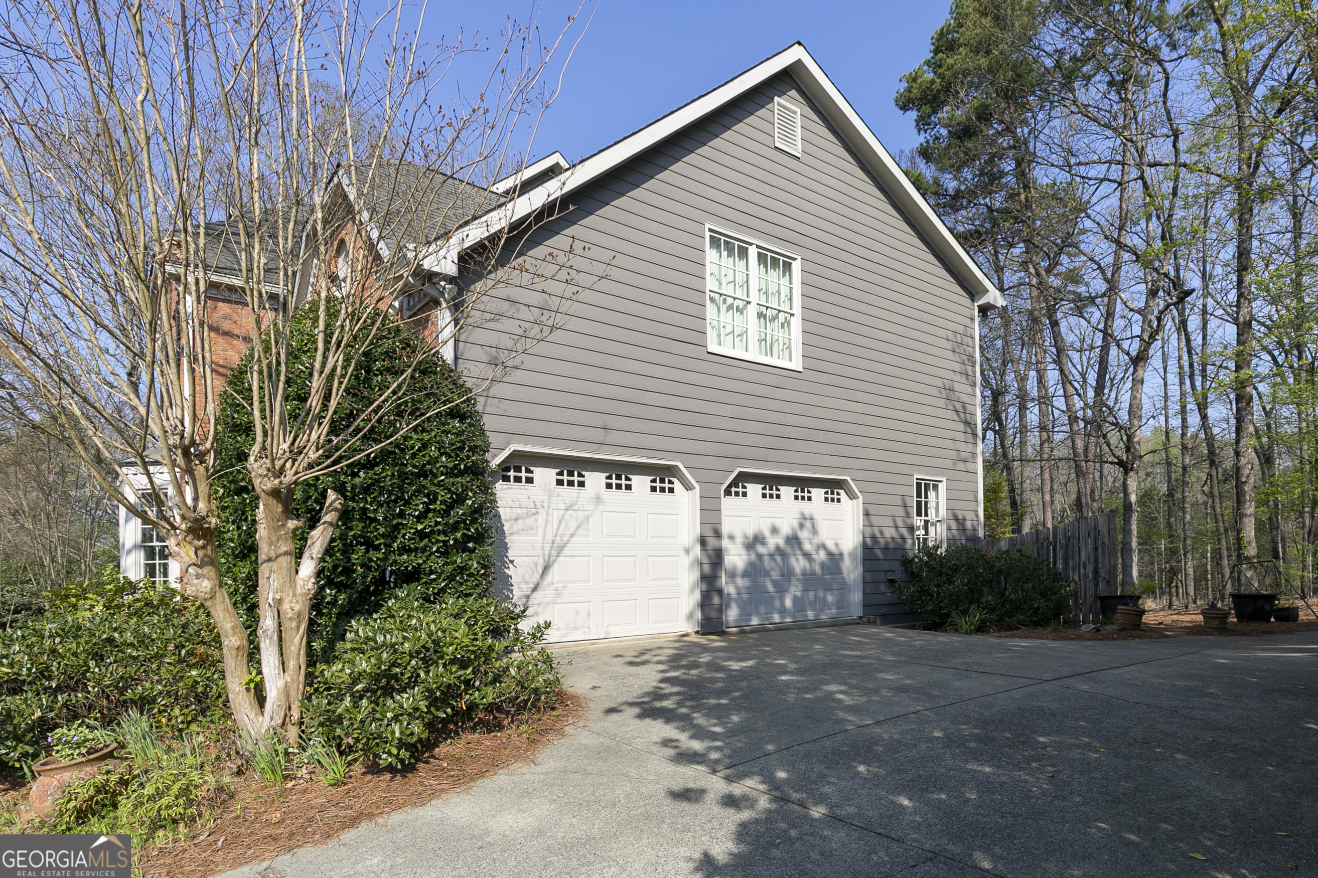 1561 Halisport Lake DR NW