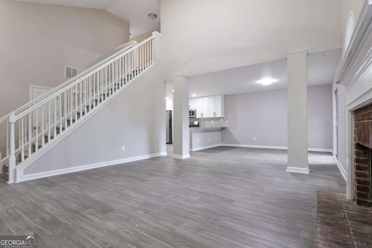 161 Stoneforest DR