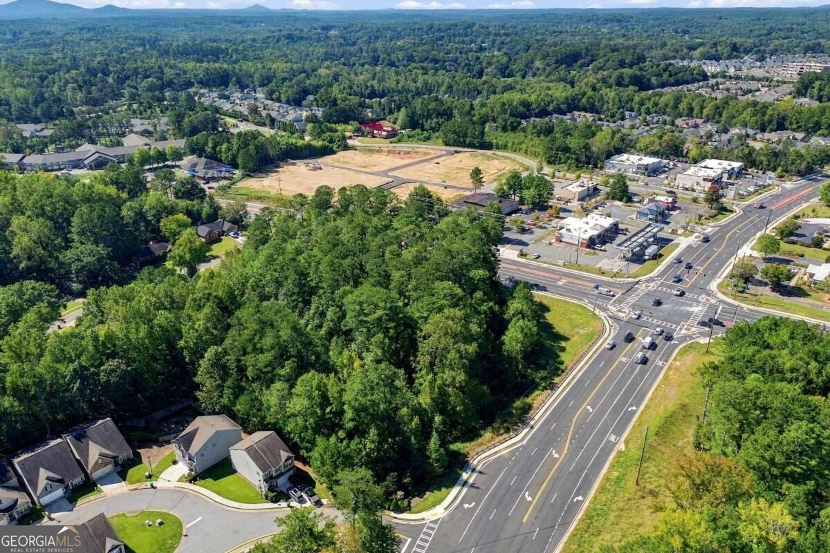 6875 Hickory Flat HWY