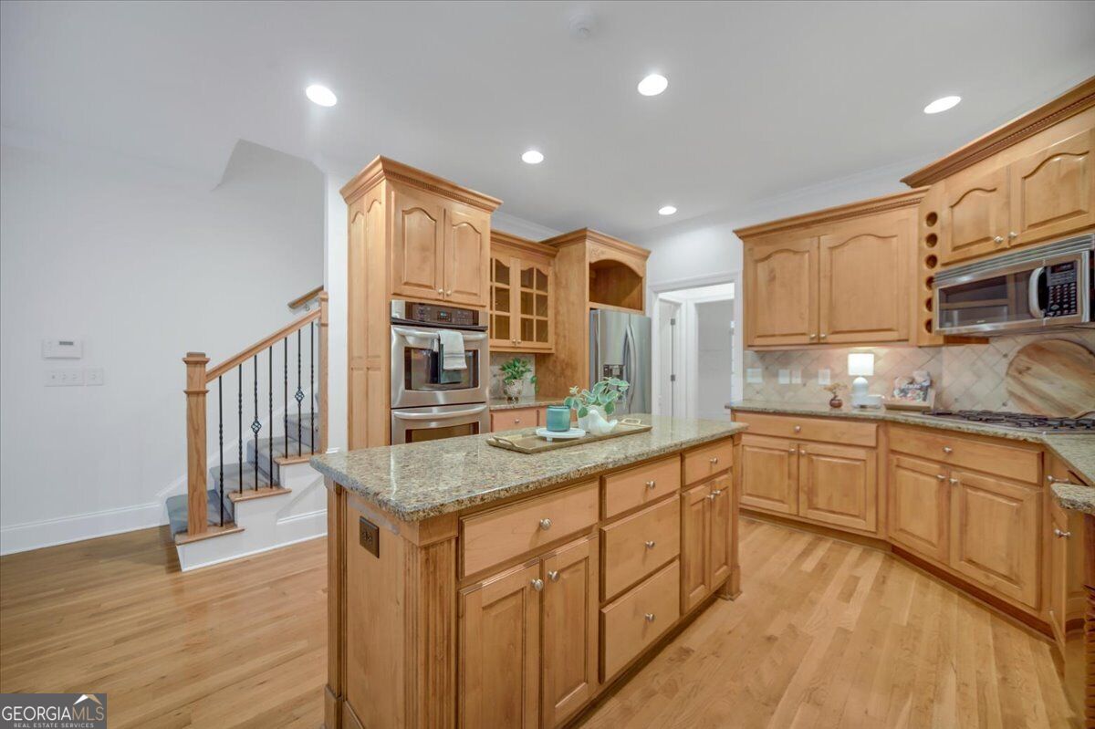 778 Arnold Mill RD
