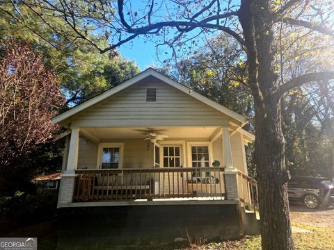 Photo of 104 Earl Lane NE, Rome, GA 30161 (MLS # 10641874)