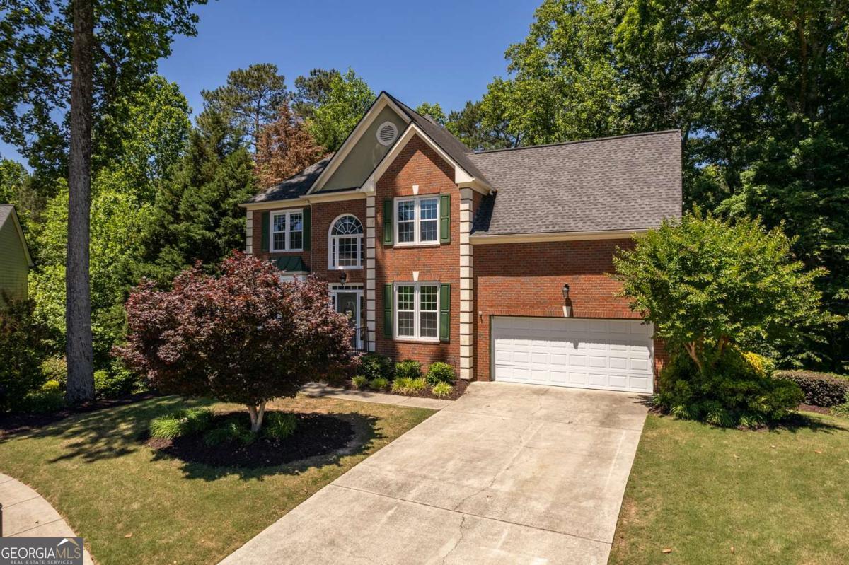 320 Hillside Manor DR
