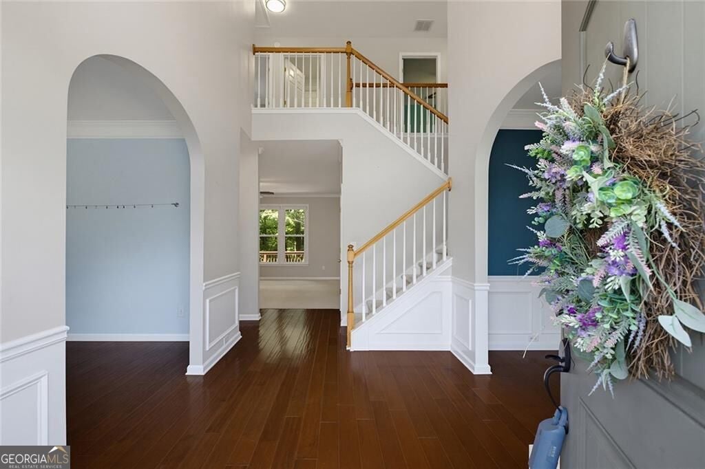 320 Hillside Manor DR