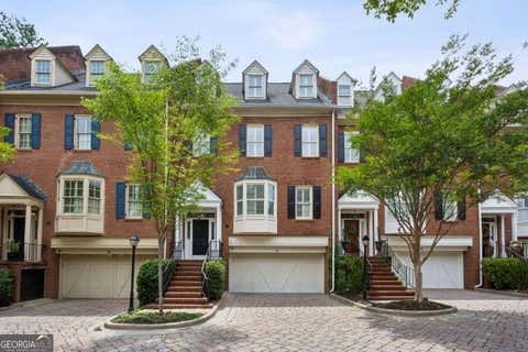 Photo of 3685 Peachtree Road NE #16, Atlanta, GA 30319 (MLS # 10802029)
