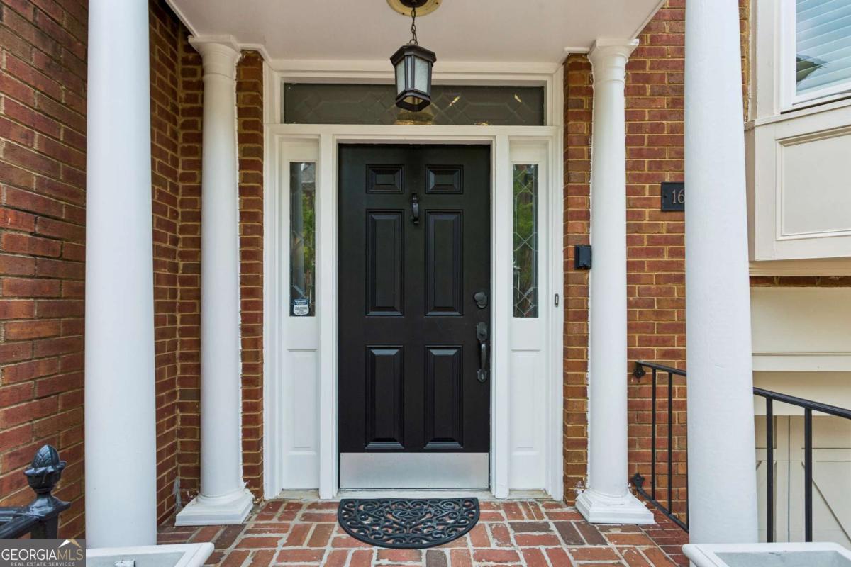 3685 Peachtree RD NE 16