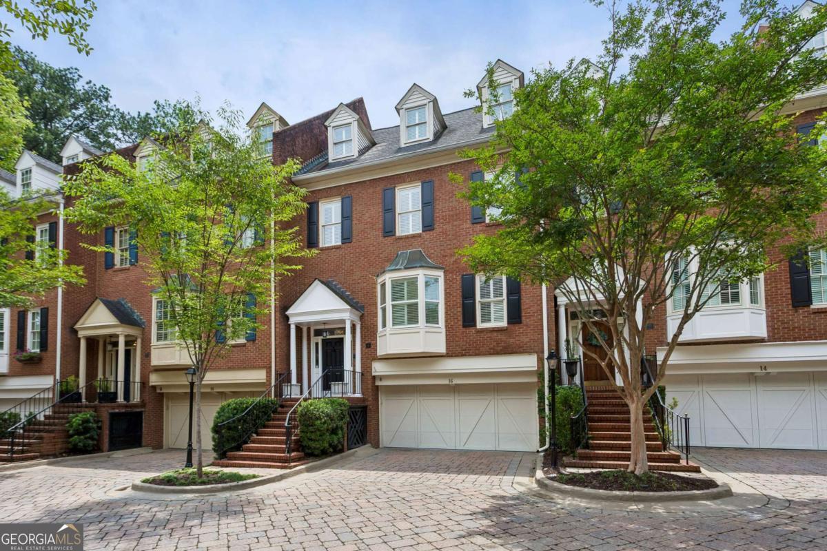3685 Peachtree RD NE 16