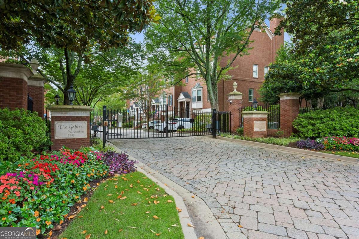 3685 Peachtree RD NE 16