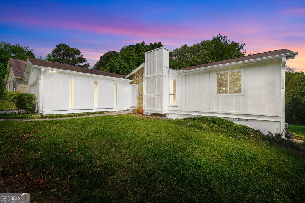 Photo of 1937 Young Road, Lithonia, GA 30058 (MLS # 10731323)