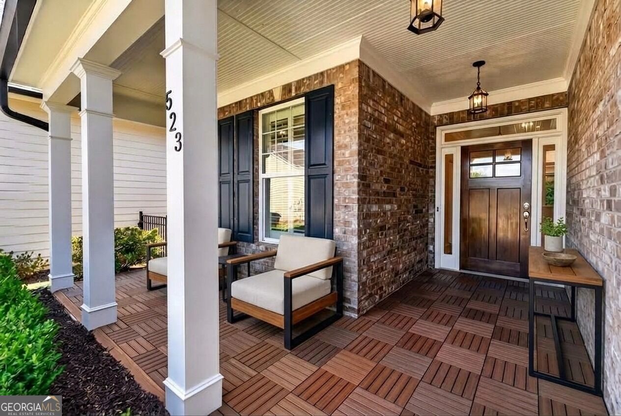 523 Margaret LN