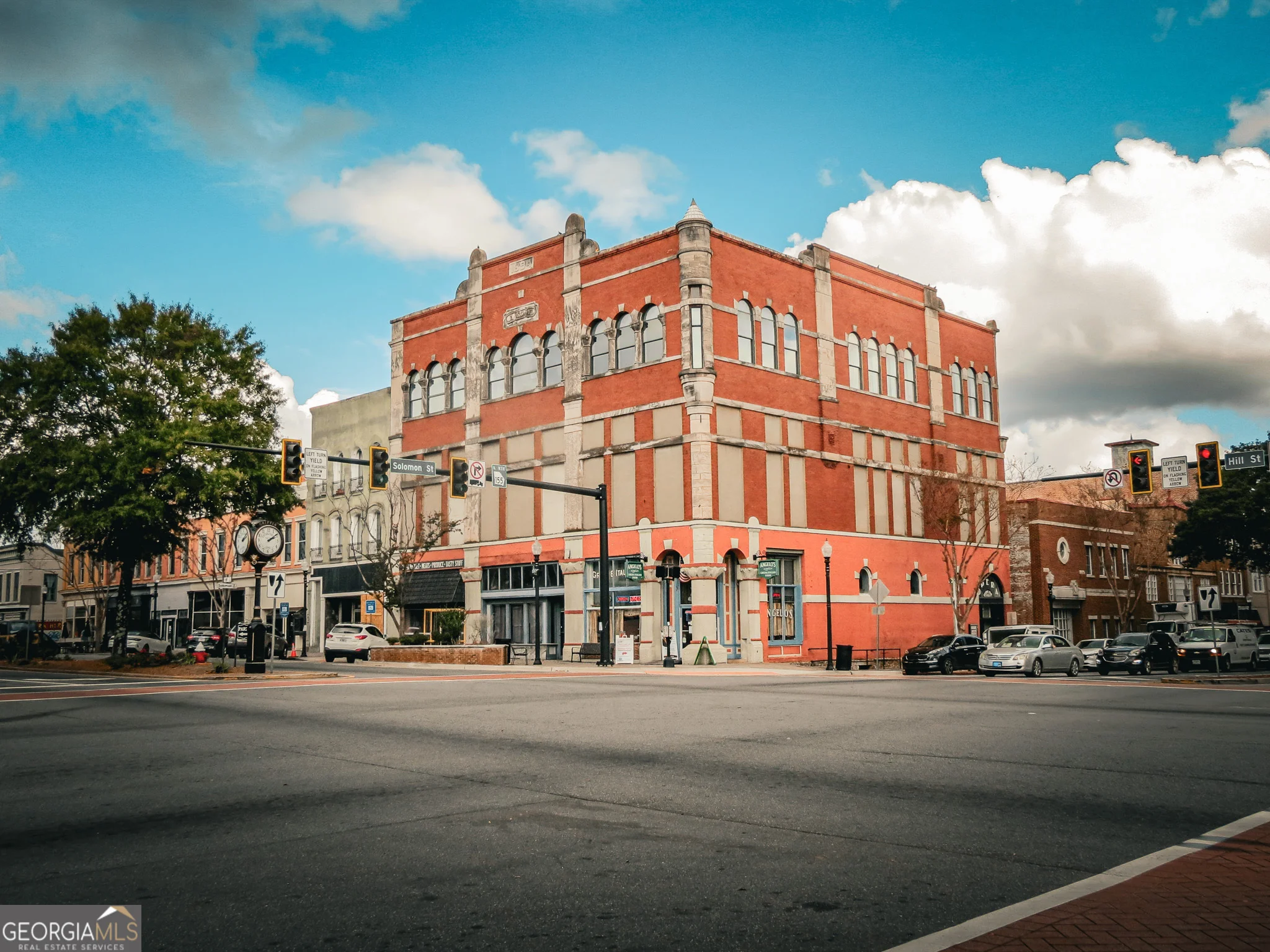 102 N Hill Street Unit 303