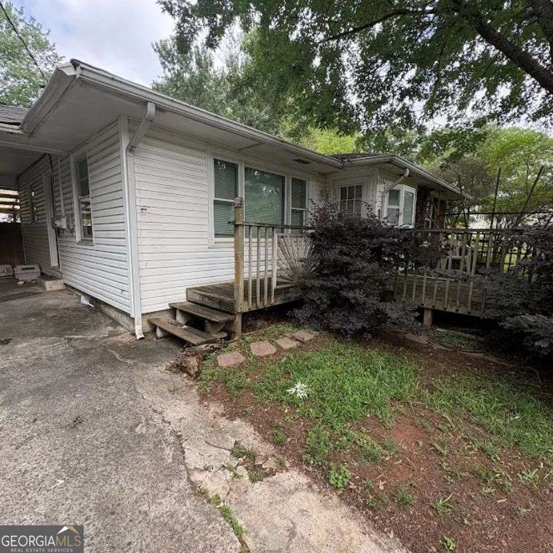 623 Dunton CIR SE