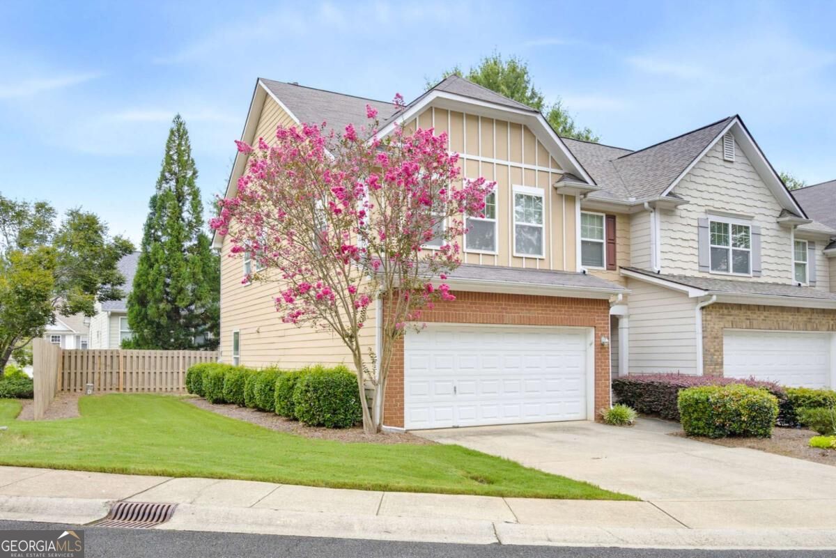 511 Hillside TRL