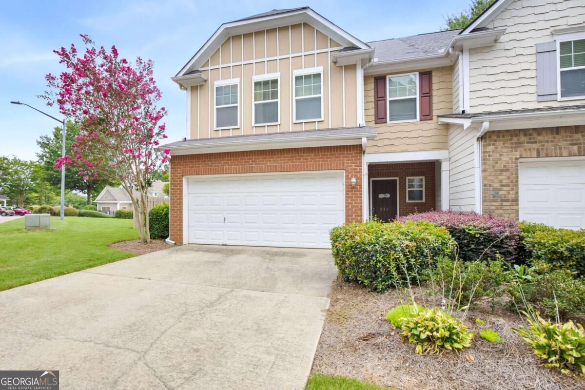 511 Hillside TRL