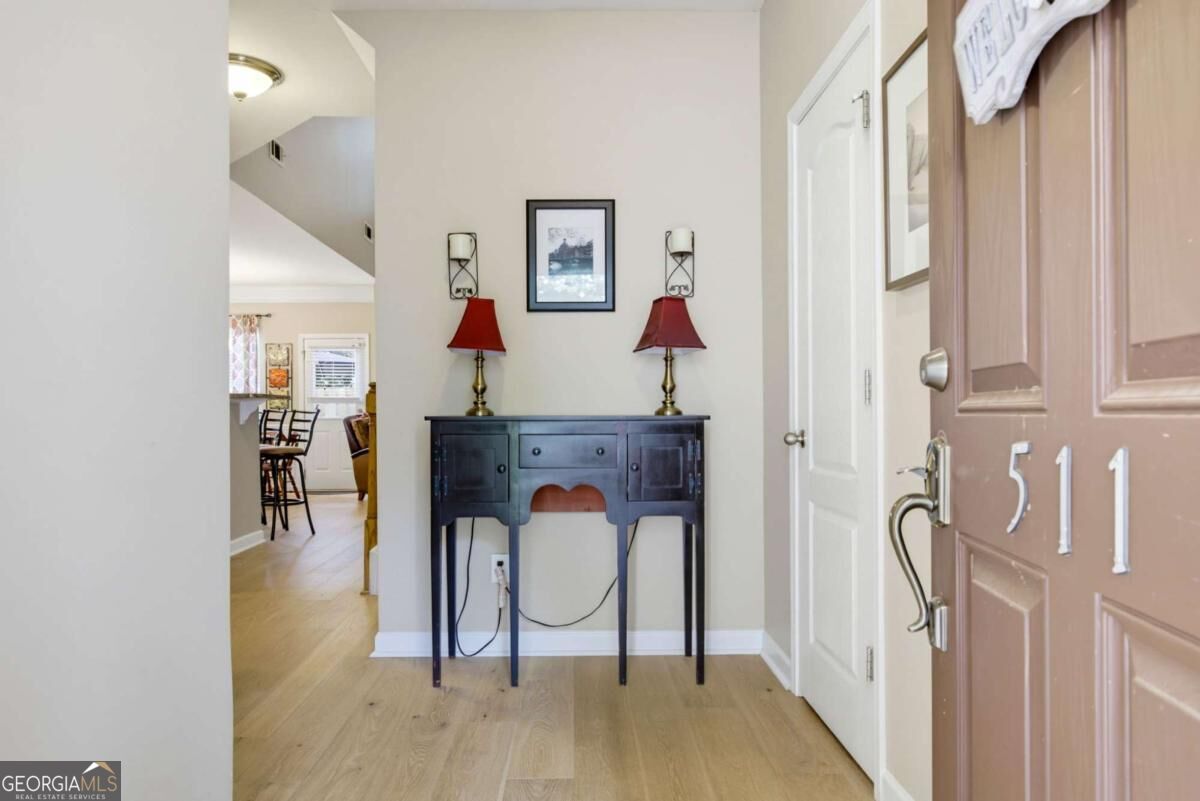 511 Hillside TRL