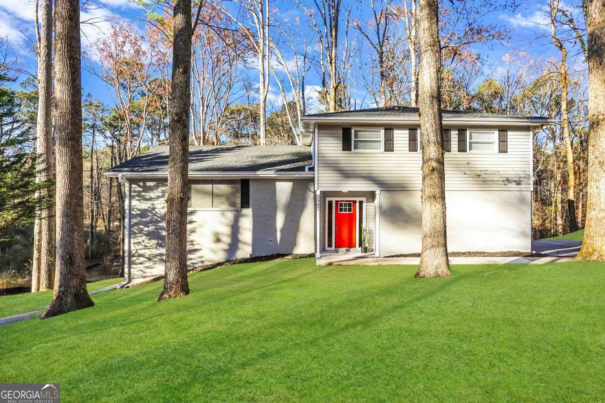 Move in within one week of approval and receive a reduced $1000 flat security deposit plus two free months on a 14-month lease, if qualified. First full month receives rent concession.   Ready Now! Stunningly renovated 4 bedroom 3.5 bathroom in Marietta. Call to schedule a viewing today, this wont last long!   Excalibur Homes does not advertise on Facebook or Craigslist. Be advised that the sq ft and other features provided may be approximate. Prices and/or availability dates may change without notice. Lease terms 12 months or longer. Application fee is a non-refundable $75 per adult over 18 years of age. One-time $200 Administrative fee due at move-in. Most homes are pet-friendly. Breed restrictions may apply. Rental insurance required.