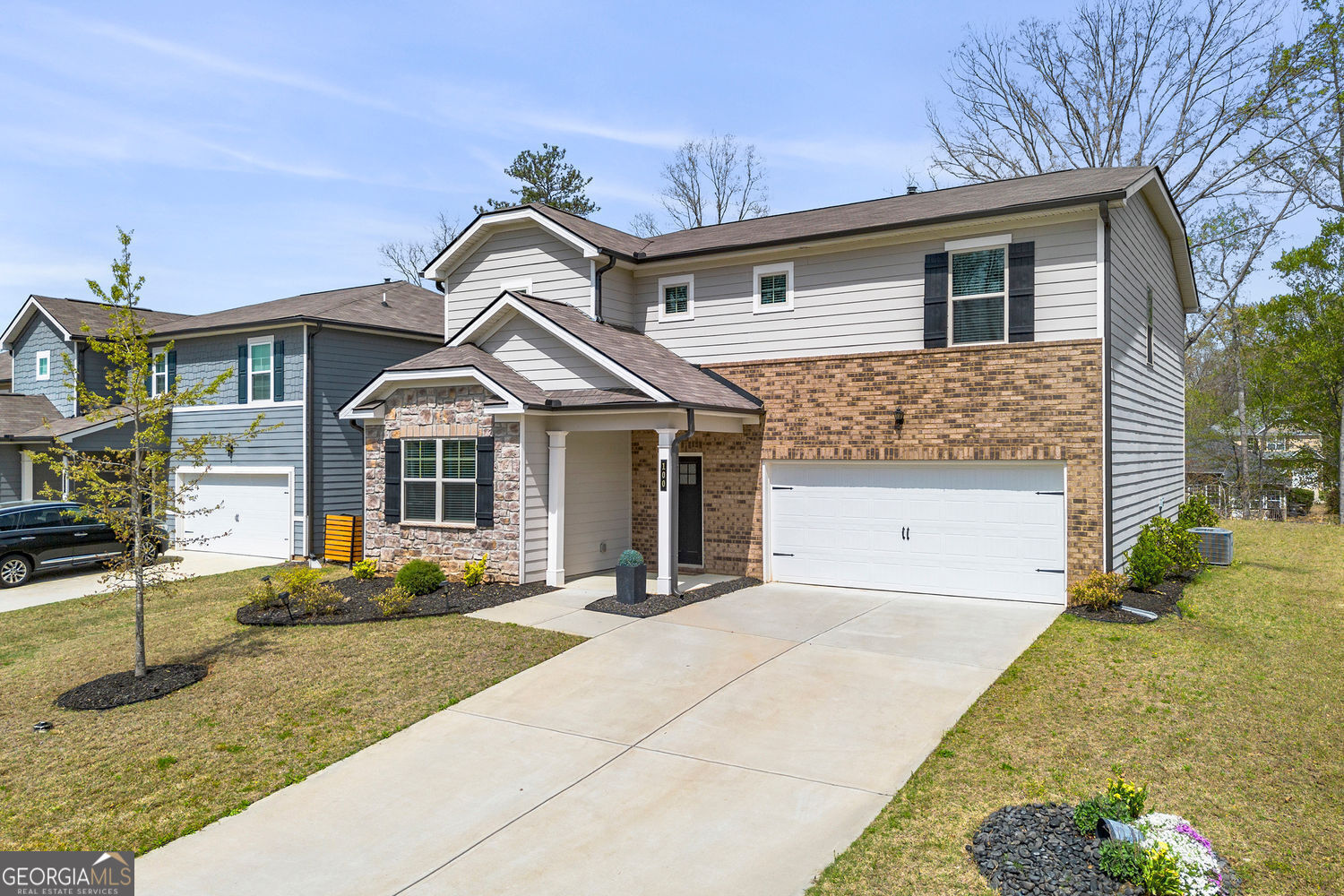100 Park Chase LN