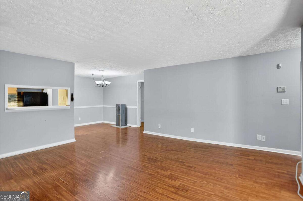 Chimney Trace - Residential