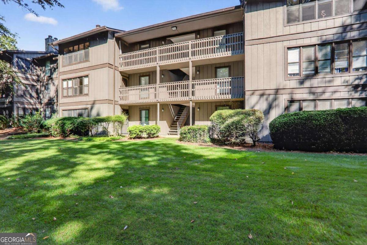 Chimney Trace - Residential