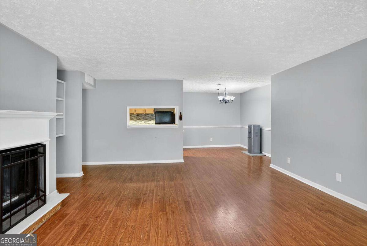 Chimney Trace - Residential