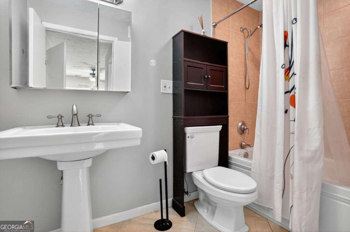 Chimney Trace - Residential