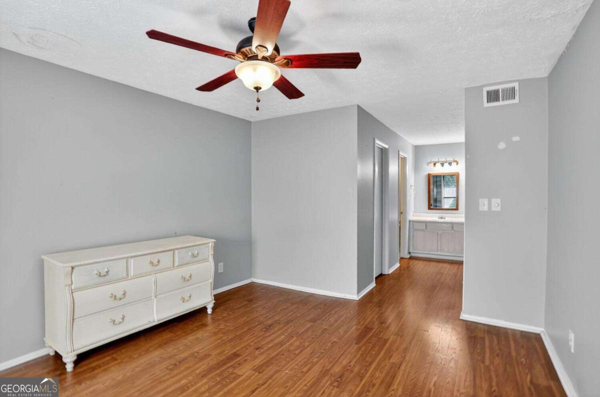 Chimney Trace - Residential